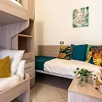 Apartment Bright Flat With Shared Garden