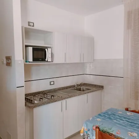 Apartmán Recently Refurbished Two Bedroom Flat In