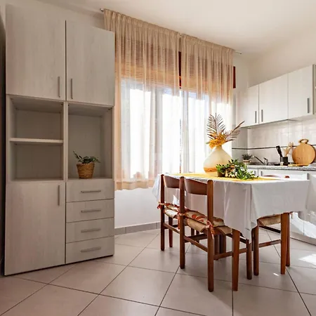 Apartament Bright Flat With Shared Garden Bibione