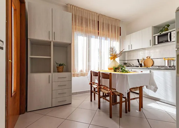 Apartment Bright Flat With Shared Garden Bibione