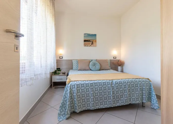 Bright Flat With Shared Garden Bibione