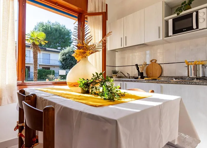 Bright Flat With Shared Garden Apartament Bibione